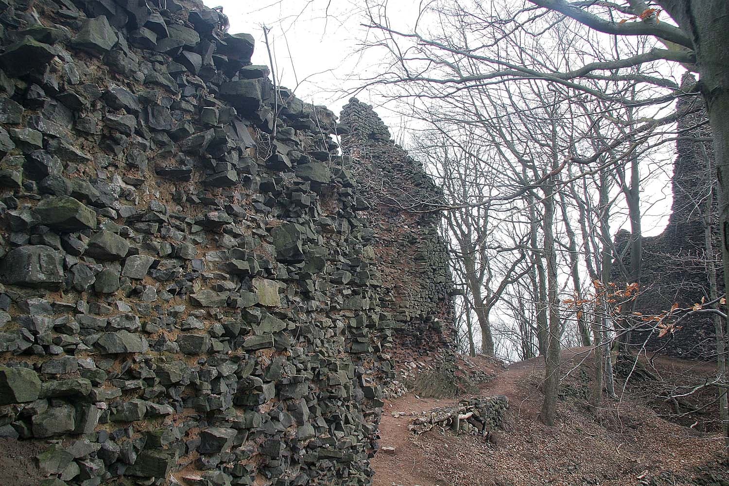 Zřícenina hradu Bradlec